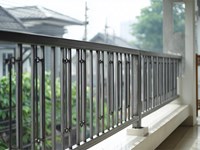 3 claves para un balcón de metal estético y resistente